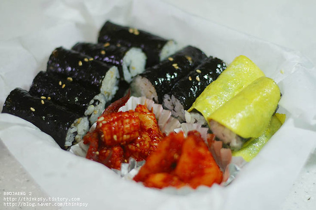 매콤하고 깔끔한 맛, 충무김밥