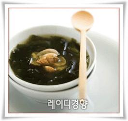 바지락 미역국