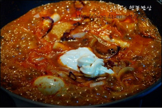 부드러움이 가득한 마요네즈소스 떡볶이