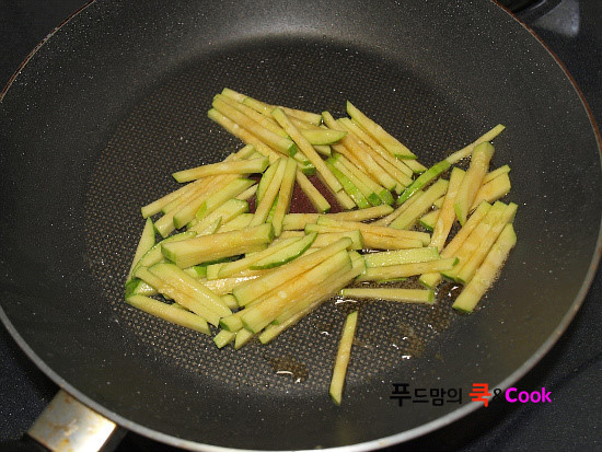 집 나간 입맛도 돌아오는 참치 비빔밥만드는법